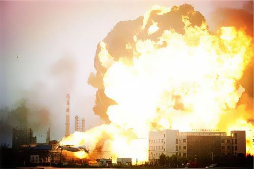 珠江電纜快訊－包頭一小區(qū)電纜屢次爆炸沒人管！